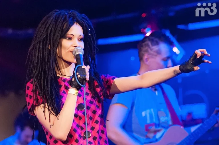Nuki on stage, Music Town, Moscow, 24 March 2013 — photo 16 of 16