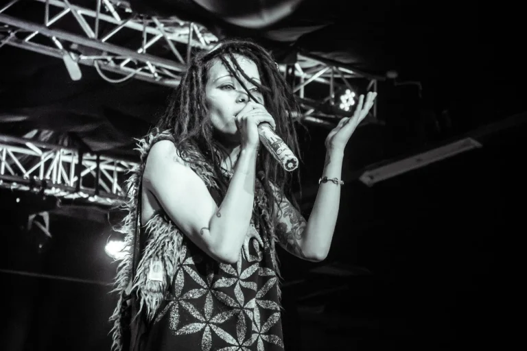 Nuki on stage, Arena Hall, Krasnodar, 11 December 2015 — photo 12 of 12