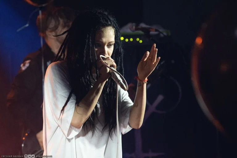 Nuki on stage, Buharest, Rostov-on-Don, 9 February 2018 — photo 8 of 8