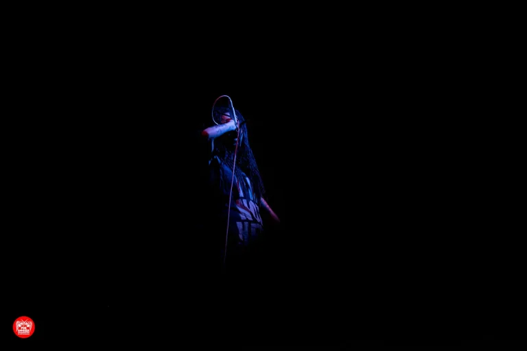 Nuki on stage, San Re Mo Holl, Vladivostok, 18 March 2018 — photo 3 of 12