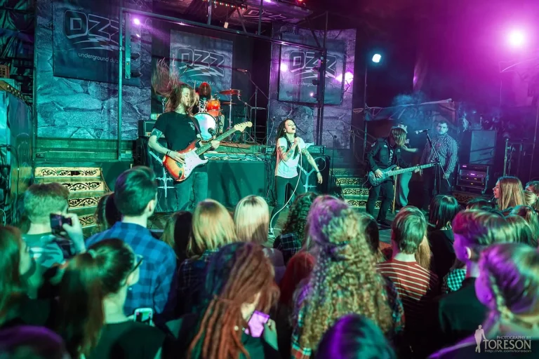 Nuki on stage, OZZ, Chelyabinsk, 7 April 2018 — photo 12 of 12