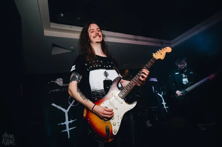 Нуки на сцене, Yes Rock Club, Тюмень, 8 апреля 2018 — фото 2 из 8