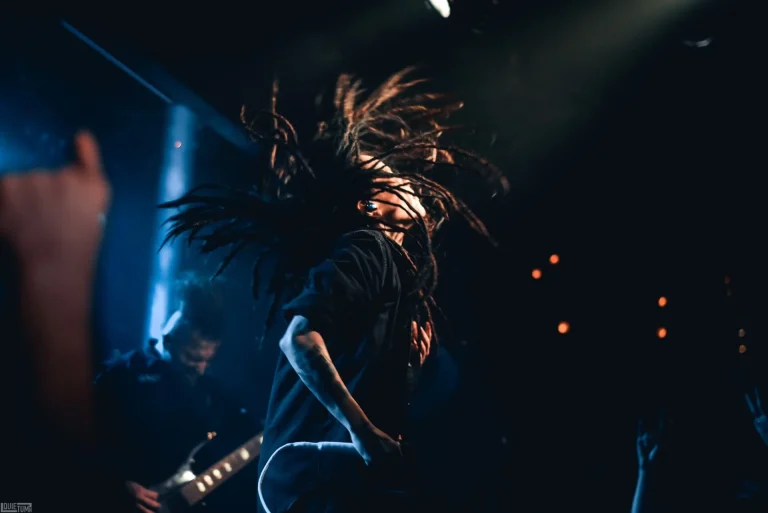 Nuki on stage, 16 tonn, Moscow, 7 June 2018 — photo 8 of 12