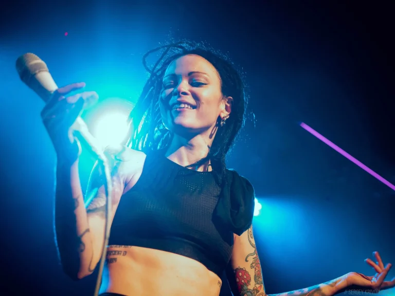 Nuki on stage, 16 tonn, Moscow, 5 June 2019 — photo 1 of 12