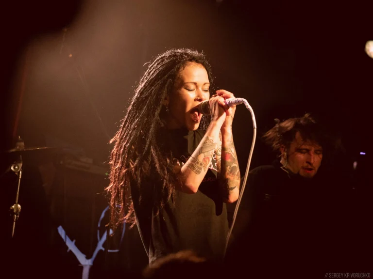 Nuki on stage, 16 tonn, Moscow, 5 June 2019 — photo 6 of 12