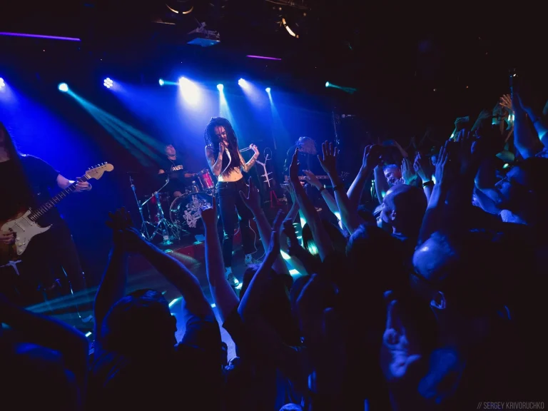Nuki on stage, 16 tonn, Moscow, 5 June 2019 — photo 7 of 12