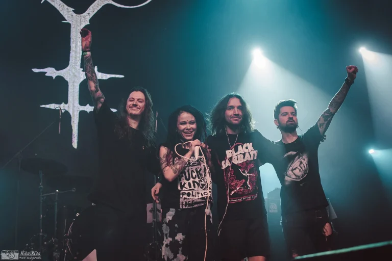 Nuki on stage, Avrora, Saint Petersburg, 19 November 2021 — photo 9 of 12