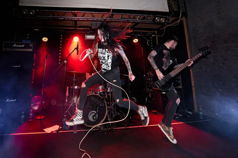 Nuki on stage, Alcatraz, Nizhny Novgorod, 26 November 2021 — photo 9 of 12