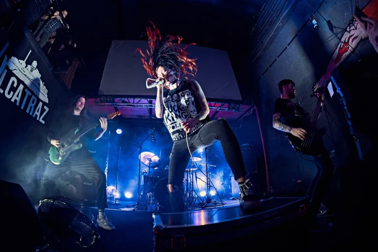 Nuki on stage, Alcatraz, Nizhny Novgorod, 26 November 2021 — photo 10 of 12