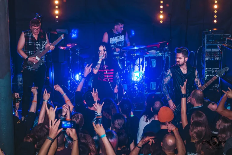 Nuki on stage, Alcatraz, Nizhny Novgorod, 16 September 2022 — photo 2 of 12