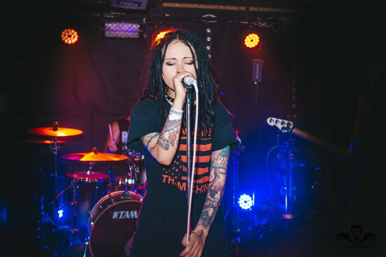 Nuki on stage, Alcatraz, Nizhny Novgorod, 16 September 2022 — photo 5 of 12