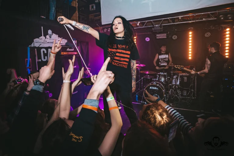 Nuki on stage, Alcatraz, Nizhny Novgorod, 16 September 2022 — photo 11 of 12