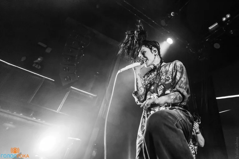 Nuki on stage, Urban, Moscow, 8 October 2022 — photo 9 of 12
