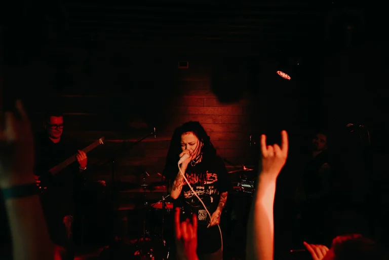 Nuki on stage, Club Ts, Yekaterinburg, 25 March 2023 — photo 3 of 12