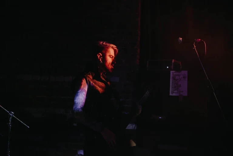 Nuki on stage, Club Ts, Yekaterinburg, 25 March 2023 — photo 10 of 12